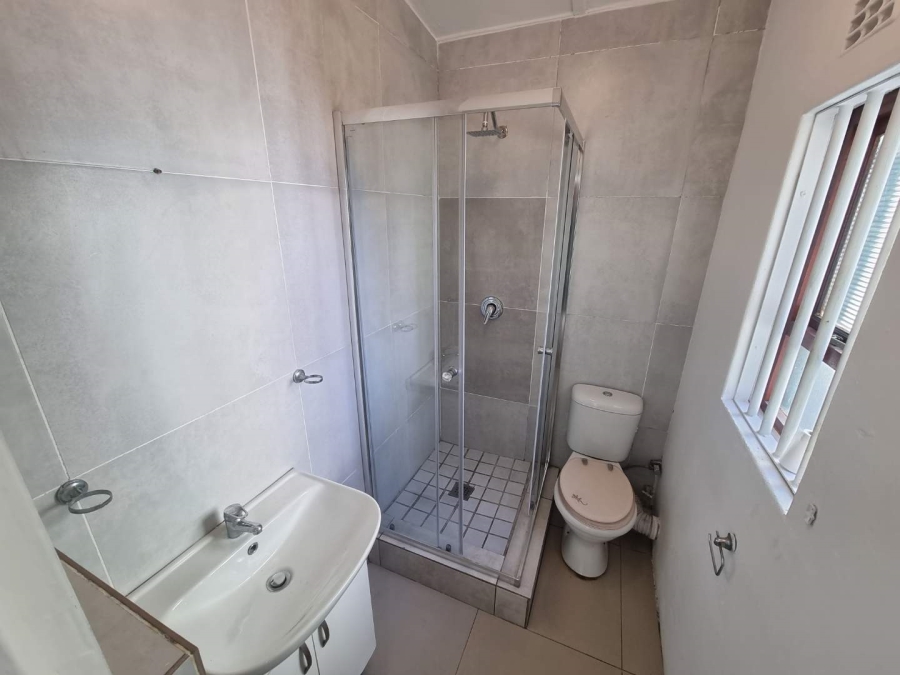 To Let 0 Bedroom Property for Rent in Sea Point Western Cape